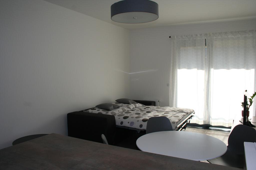 Karlin Apartment プラハ エクステリア 写真