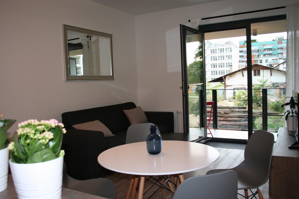 Karlin Apartment プラハ エクステリア 写真